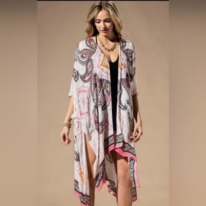 Elegant Paisley Women's Tunic - Pink and Black